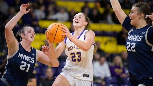 Minnesota State makes its 2025 DII women's basketball debut.